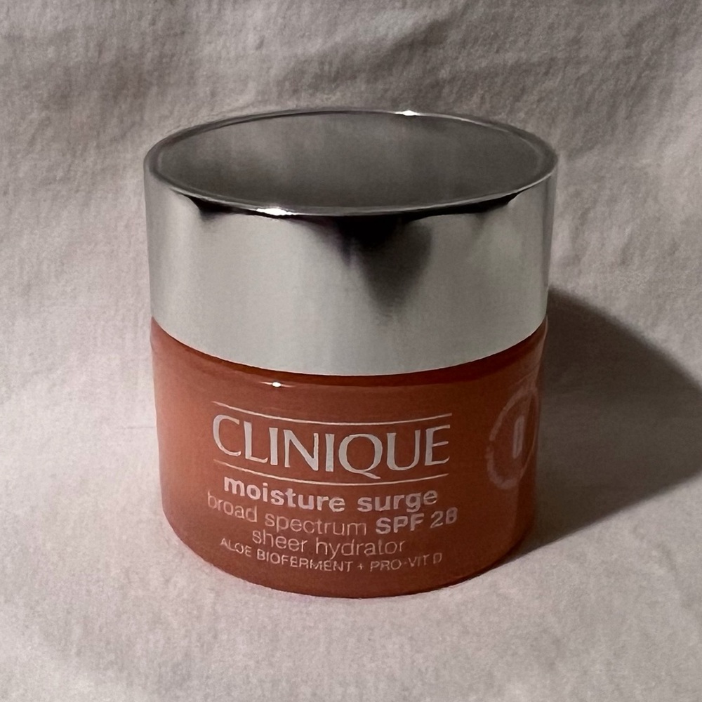CLINIQUE Moisture Surge Broad Spectrum SPF28 1.7oz BRAND NEW/FULL SIZE/NO BOX - Picture 7 of 8